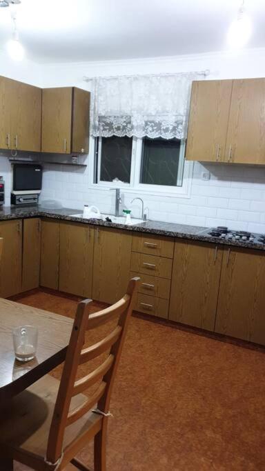 דירת אירוח כפרי בלב קריית שמונה Apartamento Exterior foto